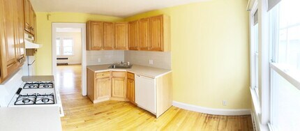 108 Bromfield St in Quincy, MA - Building Photo - Building Photo