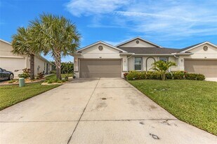 7177 W Lenox Cir in Punta Gorda, FL - Building Photo