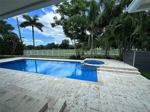 1310 Blue Rd in Coral Gables, FL - Building Photo - Building Photo