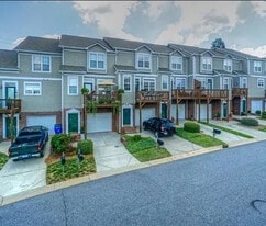 107 Forest Ridge Rd in Mooresville, NC - Building Photo