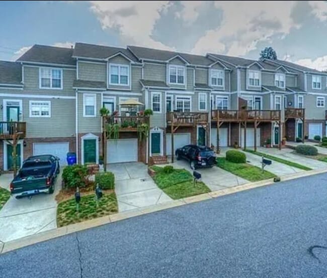 property at 107 Forest Ridge Rd