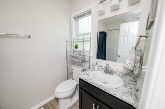 598 Leesville Rd, Unit A in Lynchburg, VA - Building Photo - Building Photo