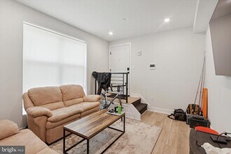 3836 Haverford Ave in Philadelphia, PA - Foto de edificio - Building Photo