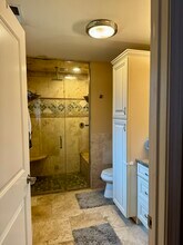 102 W Canyon View Dr in Longview, WA - Building Photo - Building Photo