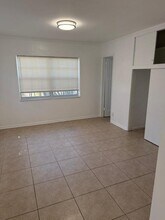 226 Wenonah Pl in West Palm Beach, FL - Building Photo - Building Photo