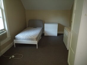 176 Thompson Ave in Dover, NJ - Building Photo - Building Photo