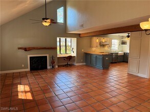 5825 Dogwood Way in Naples, FL - Building Photo - Building Photo