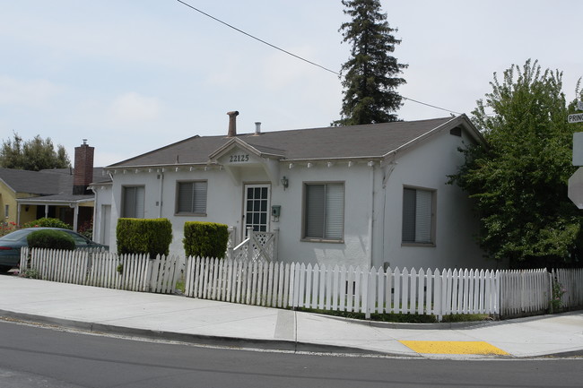 22125 Princeton St in Hayward, CA - Building Photo - Building Photo