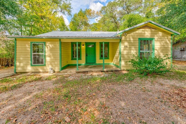 property at 816 Ogden St