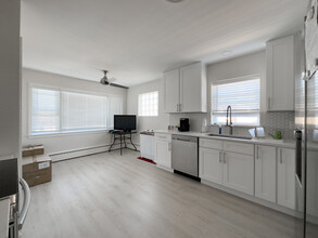 2728 N 75th Ave, Unit G01C in Chicago, IL - Building Photo - Building Photo