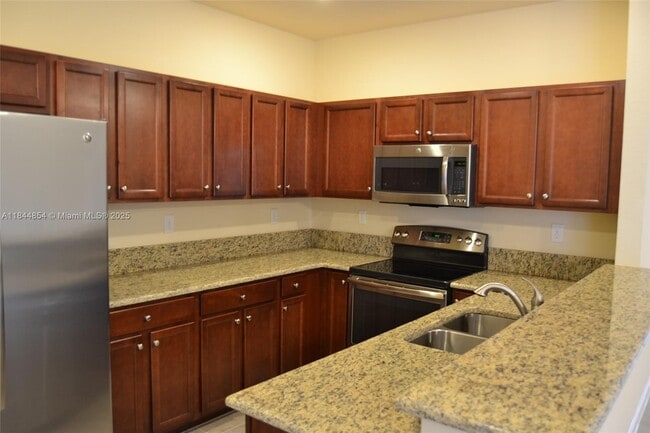 9371 SW 171st Ave in Miami, FL - Building Photo - Building Photo