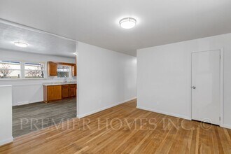 3812 Root Ave NE in Canton, OH - Building Photo - Building Photo