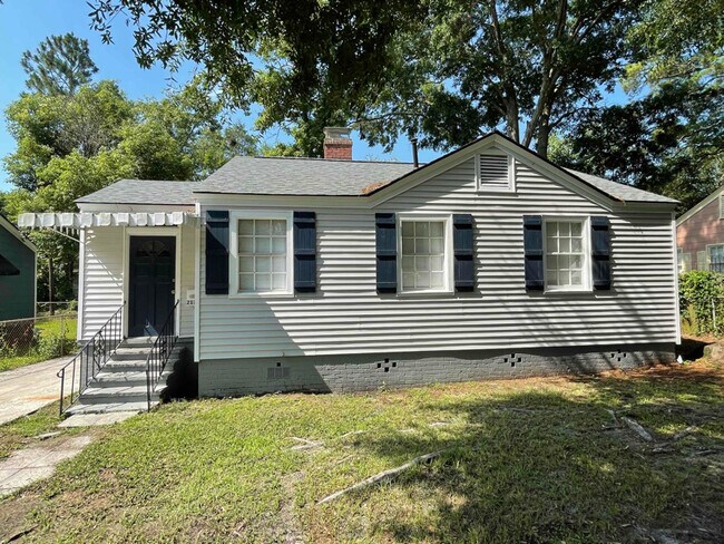property at 2119 Greenwood St