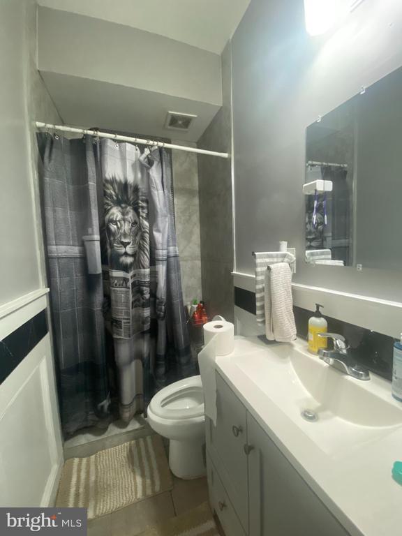 1717 Fontain St in Philadelphia, PA - Building Photo - Building Photo