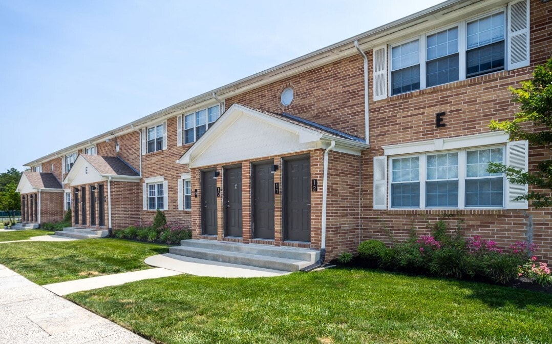 Cologne Gardens in Mays Landing, NJ - Foto de edificio