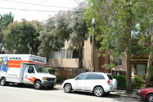 2606 Benvenue Ave in Berkeley, CA - Building Photo - Building Photo