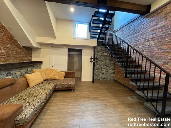 property at 1028a Commonwealth Ave