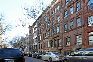 146 W 76th St Apartments