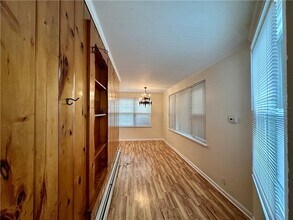 28 Ten Eyck St in Stony Point, NY - Building Photo - Building Photo