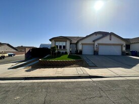 96 Misty Rain St in Henderson, NV - Building Photo