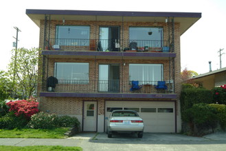 2520 Rockefeller Ave in Everett, WA - Foto de edificio - Building Photo