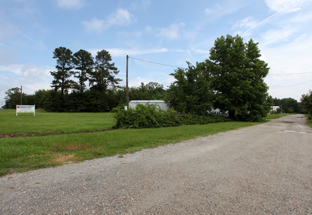 Retreat Mobile Home Park in Wilson, NC - Building Photo