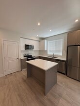 1516 Mccallum Rd in Abbotsford, BC - Building Photo - Building Photo
