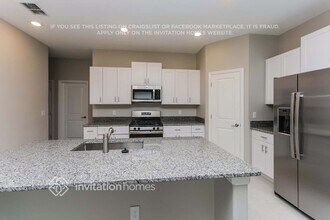 8638 41st Ave E in Palmetto, FL - Building Photo - Building Photo