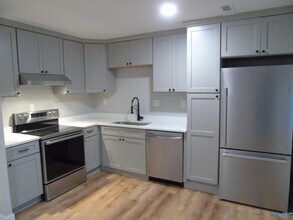 2008 Dellbrook Dr NE in Huntsville, AL - Building Photo - Building Photo