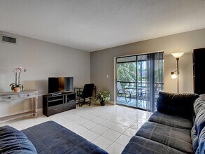 1291 NW 13th St, Unit 446D in Boca Raton, FL - Building Photo - Building Photo