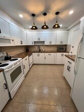 10150 Collins Ave in Bal Harbour, FL - Foto de edificio - Building Photo