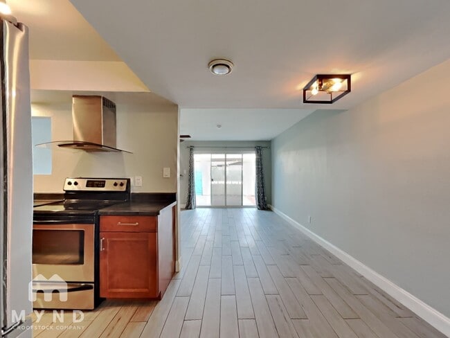 6040 N 15th St in Phoenix, AZ - Building Photo - Building Photo