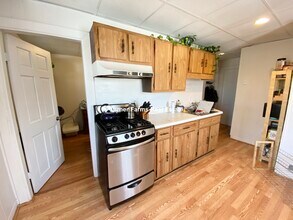 109 Buttonwood St, Unit 2 in Boston, MA - Building Photo - Building Photo