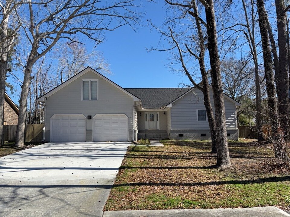 313 Savannah Round in Summerville, SC - Building Photo