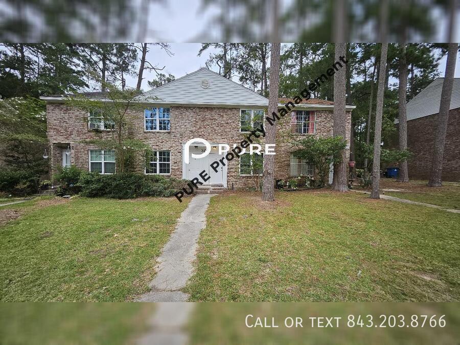 306 Crestview Dr in Summerville, SC - Foto de edificio