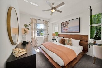 Vesada in Doral, FL - Foto de edificio - Building Photo