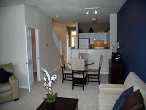 Estates at New Albany in Columbus, OH - Building Photo - Interior Photo