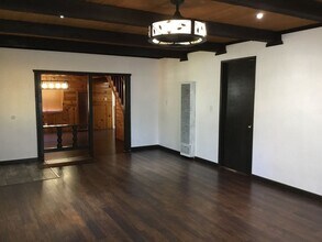 129 Maple Ln in Sugarloaf, CA - Building Photo - Building Photo