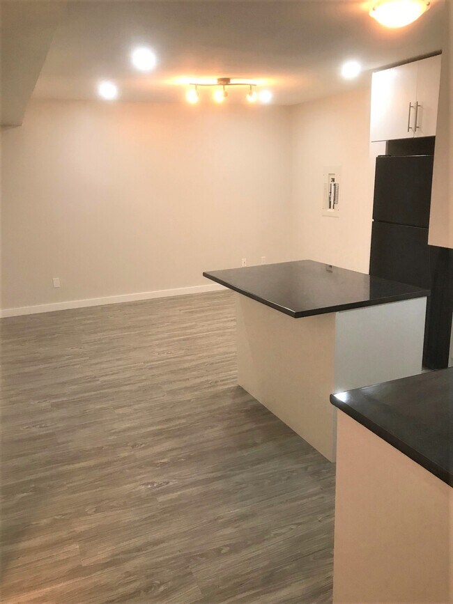 746 Park Cres in New Westminster, BC - Building Photo - Building Photo