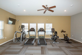 Overlook Pointe in Lafayette, IN - Building Photo - Interior Photo