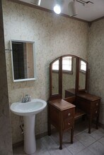 2319 32nd St in Lubbock, TX - Building Photo - Building Photo