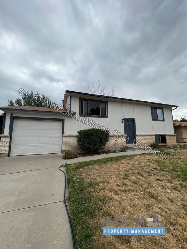 property at 494 1/2 Anjou Dr