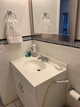2200 E Hallandale Beach Blvd in Hallandale Beach, FL - Building Photo - Building Photo