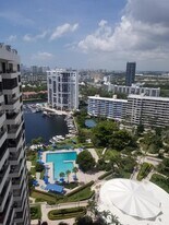 2500 Parkview Dr, Unit 2517 in Hallandale Beach, FL - Building Photo