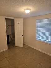 3622 Hunt St in Jacksonville, FL - Foto de edificio - Building Photo