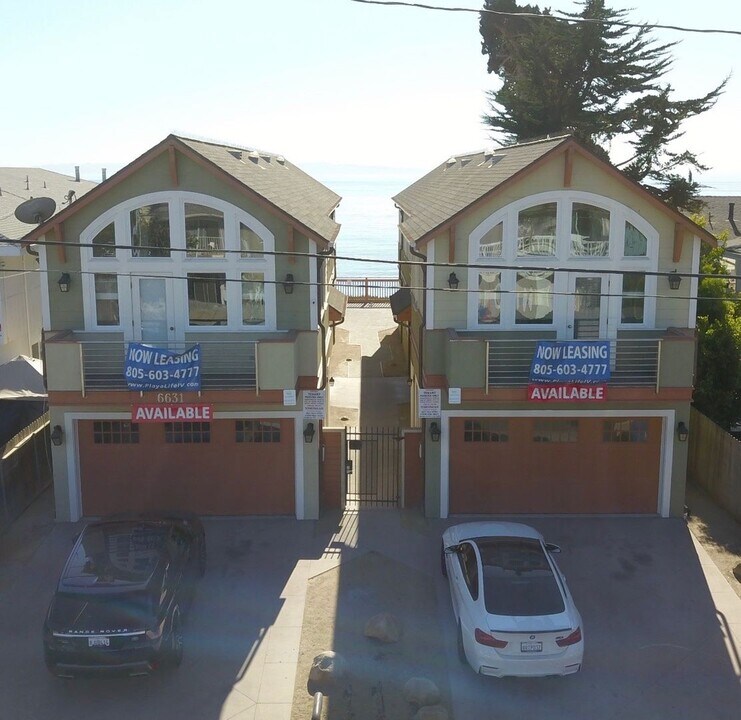 6633 Del Playa Dr in Goleta, CA - Building Photo