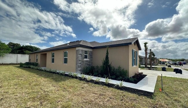 1724 Party Pl in Fort Pierce, FL - Building Photo - Building Photo