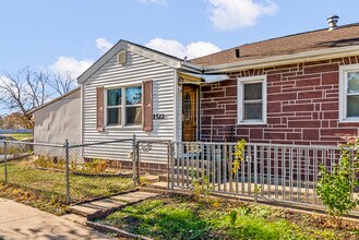 1522 W 9th St in Waterloo, IA - Foto de edificio - Building Photo