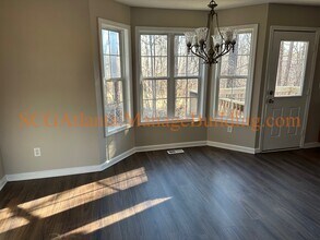 100 Corn Crib Ct in Newnan, GA - Building Photo - Building Photo