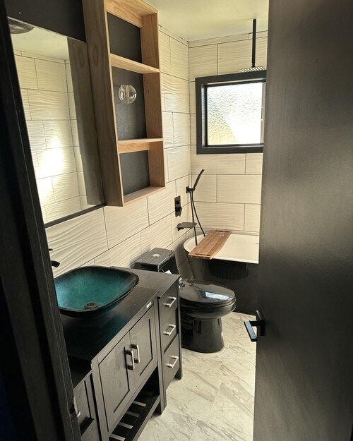 7428 Acoma Trl, Unit Acoma 2 in Yucca Valley, CA - Foto de edificio - Building Photo